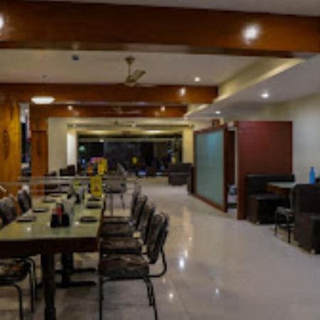 Hotel Vaibhav,Akola Exteriér fotografie
