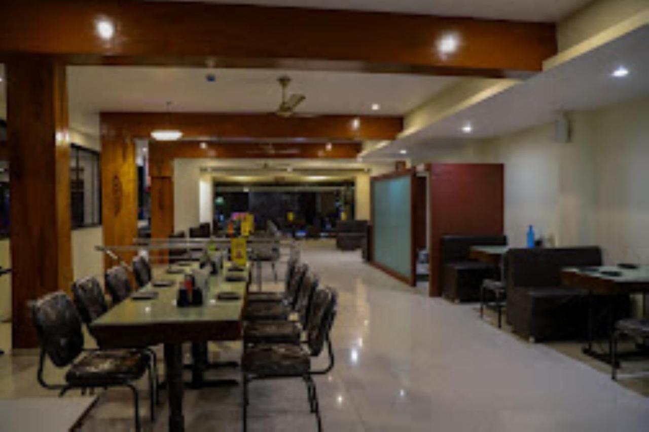 Hotel Vaibhav,Akola Exteriér fotografie