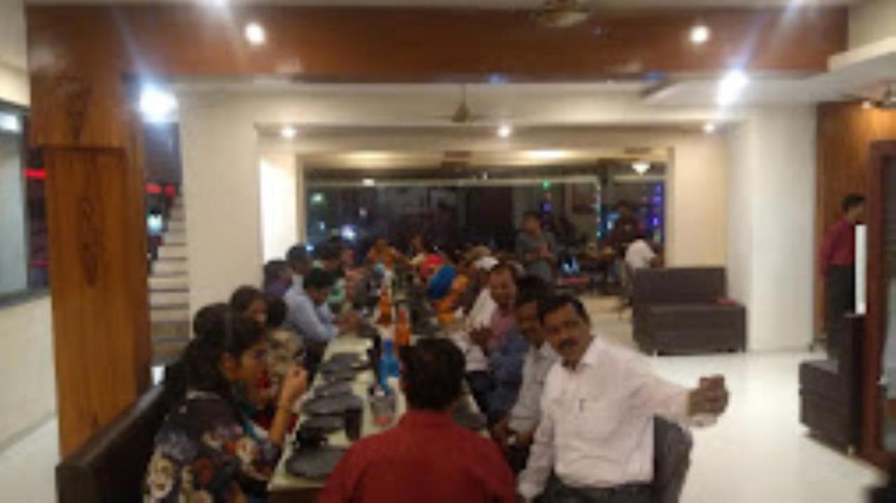 Hotel Vaibhav,Akola Exteriér fotografie