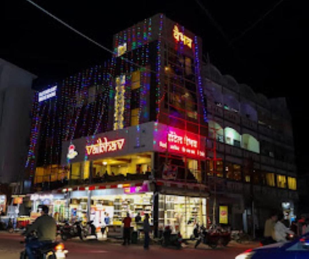 Hotel Vaibhav,Akola Exteriér fotografie