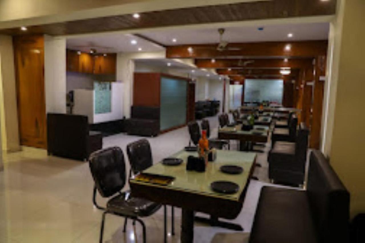 Hotel Vaibhav,Akola Exteriér fotografie